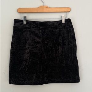 Elegant Black Crushed Velvet Mini Skirt